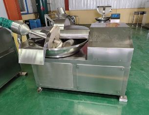 Ligne de production d'extrudeuse entièrement automatique pour aliments humides pour chiens de compagnie à Saibainuo