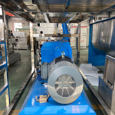 Extrudeuse de nourriture pour animaux de compagnie avec four à torréfaction de 500 kg/h